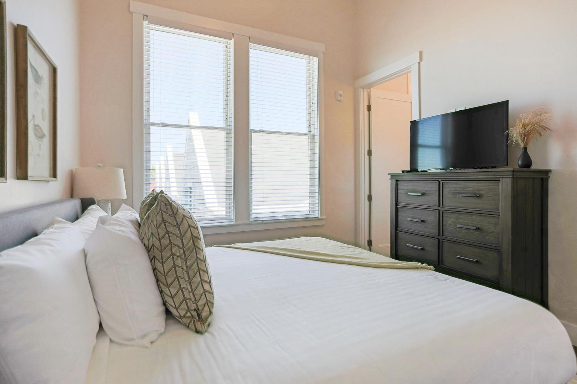 Windjammer By Seabrook Hospitality Pacific Beach Extérieur photo
